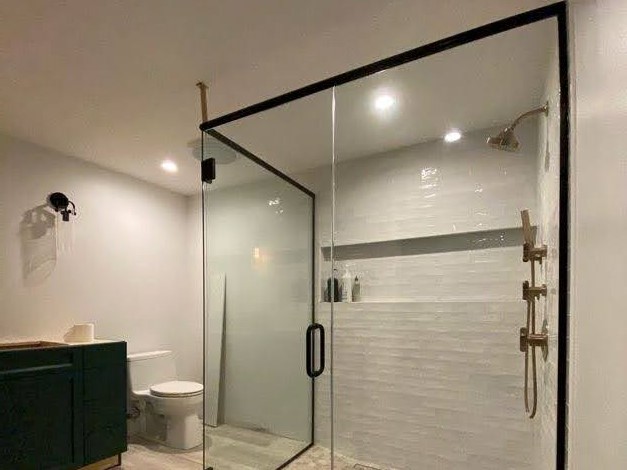 Semi Framed Swing Shower Door